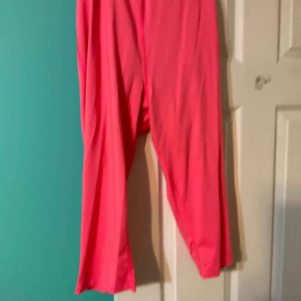 Under armour xl pink stripe crop